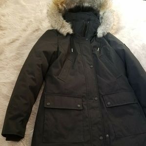 Andrew Marc Winter Coat in Black/Red - Size Small